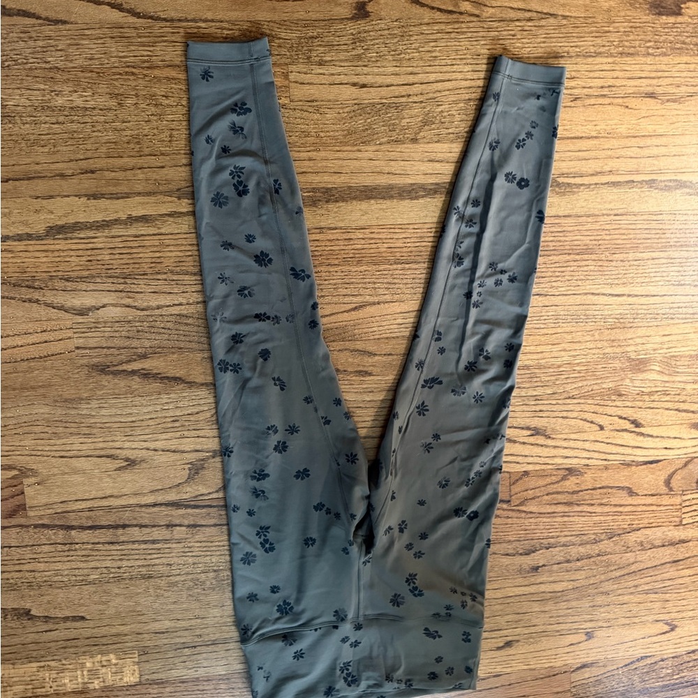 Lululemon wunder train leggings 28”